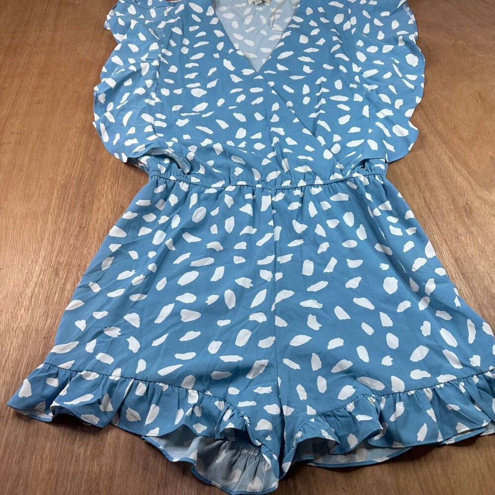 Umgee Romper Womens Medium Blue White Abstract Print Ruffle Hem V Neck NWOT